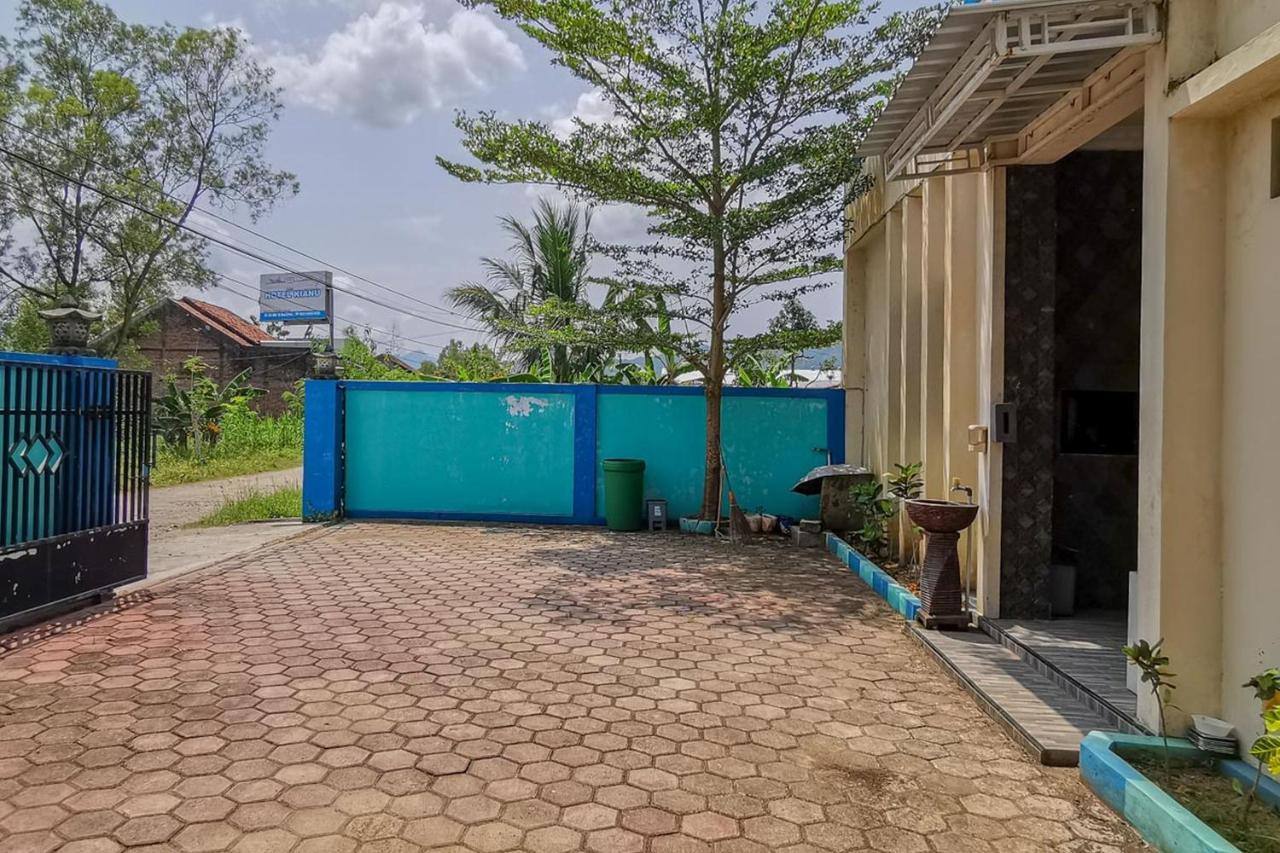 Reddoorz Near Pantai Pancer Door Pacitan 호텔 외부 사진