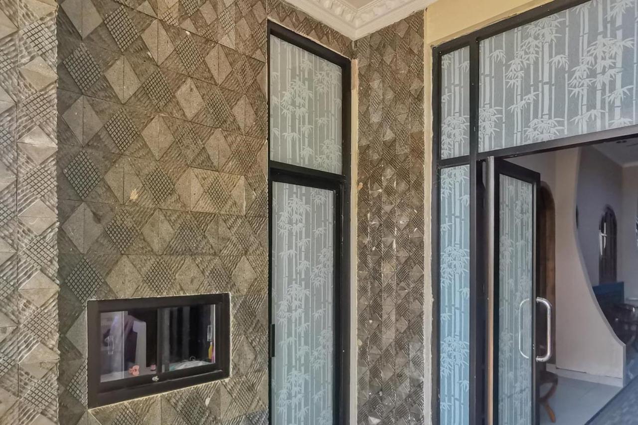 Reddoorz Near Pantai Pancer Door Pacitan 호텔 외부 사진